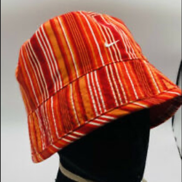 NIKE Reversible Bucket Hat - Picture 5 of 6